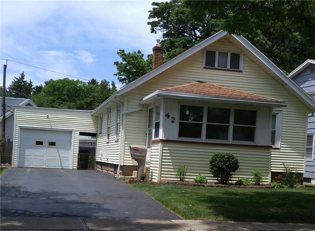 42 Cragg Road Greece, NY 14616 - Photo 1 of 1