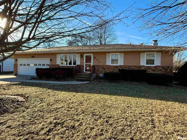 $235,000 | 264 Sunnyview Avenue, Knoxville, IL 61448