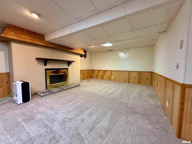 $259,900 | 264 Sunnyview Avenue, Knoxville, IL 61448