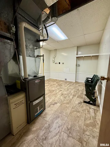 $259,900 | 264 Sunnyview Avenue, Knoxville, IL 61448