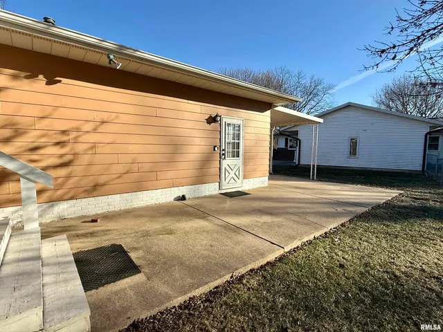 $259,900 | 264 Sunnyview Avenue, Knoxville, IL 61448