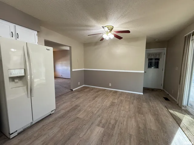 $259,900 | 264 Sunnyview Avenue, Knoxville, IL 61448