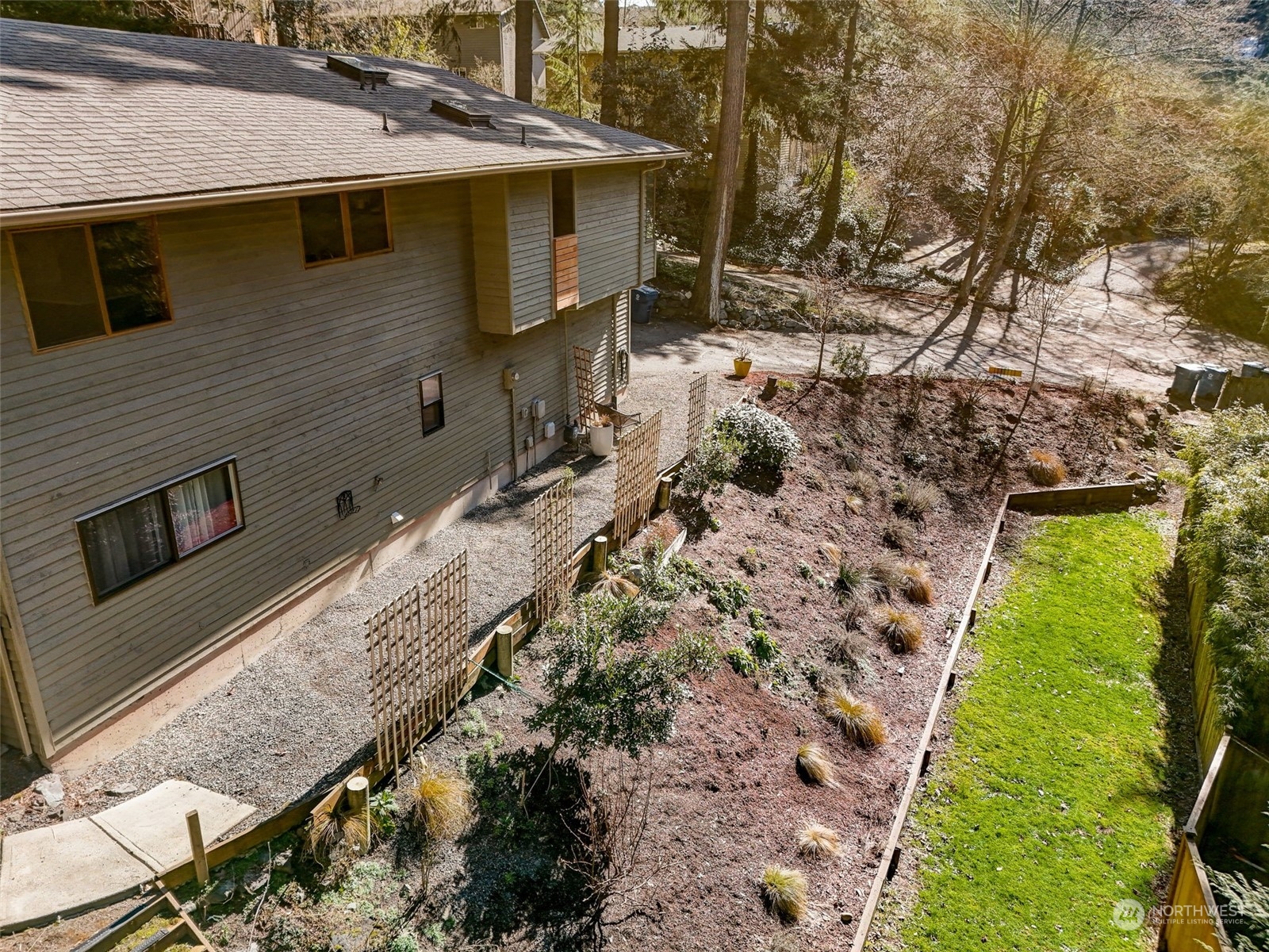 8825 Shell Place Edmonds, WA 98026 - Photo 37 of 40 a aerial view of a house with a yard