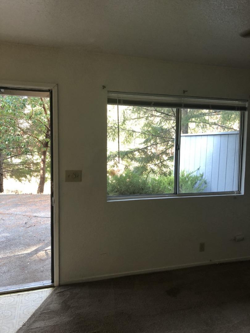 25343 Madrone Drive Willits, CA 95490 - Photo 9 of 38