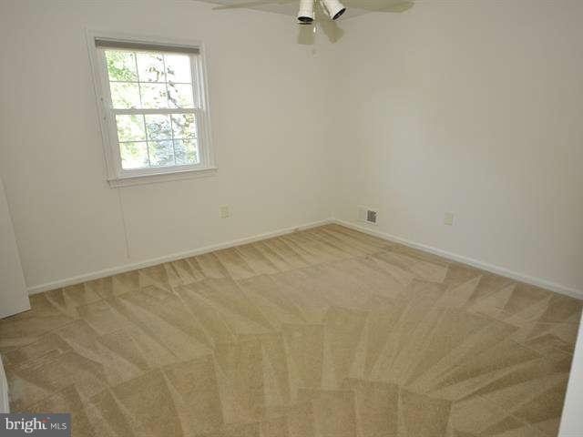 11818 Prestwick Road Potomac, MD 20854 - Photo 16 of 28 Bedroom