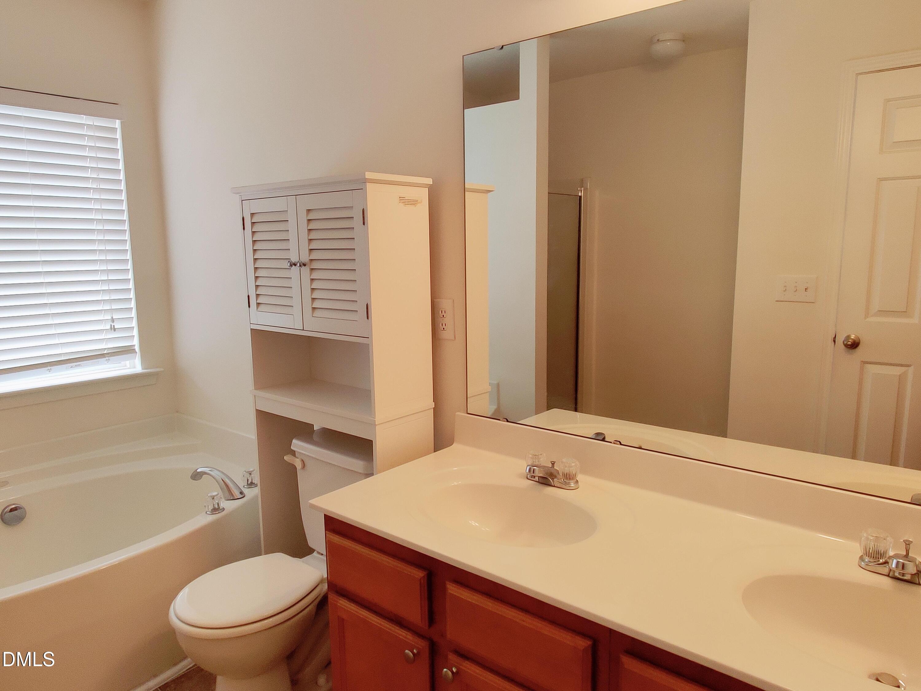 4011 Oatgrass Lane Raleigh, NC 27604 - Photo 12 of 19