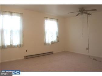 29 Berkshire Road Sicklerville, NJ 08081 - Photo 6 of 12 Bedroom - Main