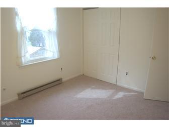 29 Berkshire Road Sicklerville, NJ 08081 - Photo 8 of 12 Bedroom 2