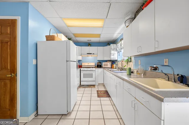 a view of an entryway