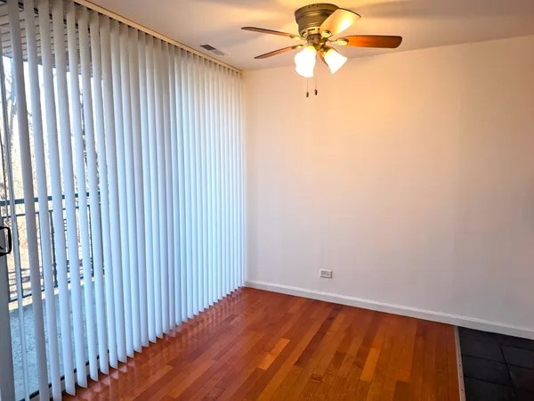 $1,700 | 5950 Oakwood Drive, Unit 2D, Lisle, IL 60532