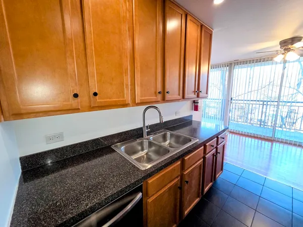 $1,700 | 5950 Oakwood Drive, Unit 2D, Lisle, IL 60532