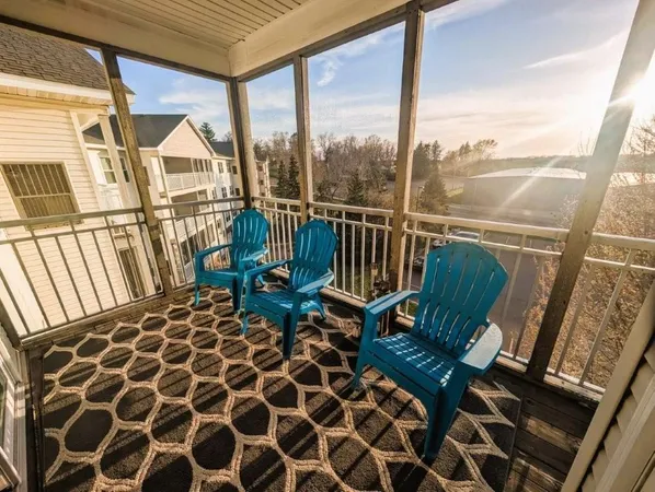 $150,000 | 2231 North Penn Place, Unit 316, North St. Paul, MN 55109