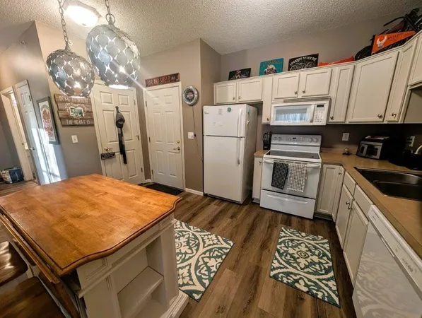 $150,000 | 2231 North Penn Place, Unit 316, North St. Paul, MN 55109