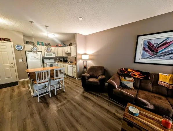 $150,000 | 2231 North Penn Place, Unit 316, North St. Paul, MN 55109