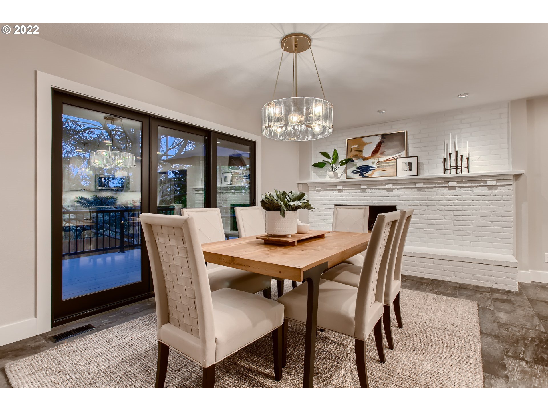 6430 Southwest Garden Home Road Portland, OR 97219 - Photo 8 of 31 Gallery Image 8