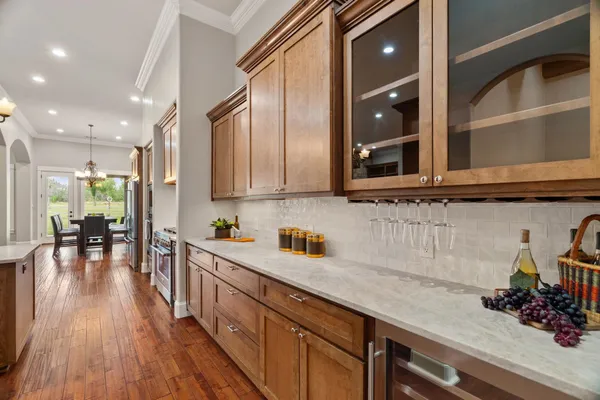 $945,000 | 2703 Parkview Drive, Marble Falls, TX 78654