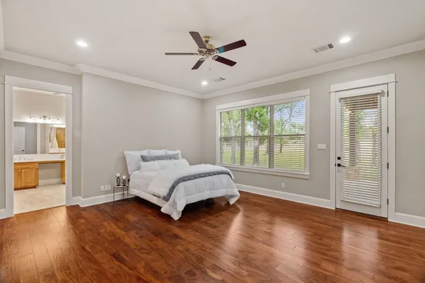 $945,000 | 2703 Parkview Drive, Marble Falls, TX 78654