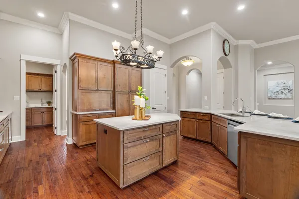 $945,000 | 2703 Parkview Drive, Marble Falls, TX 78654