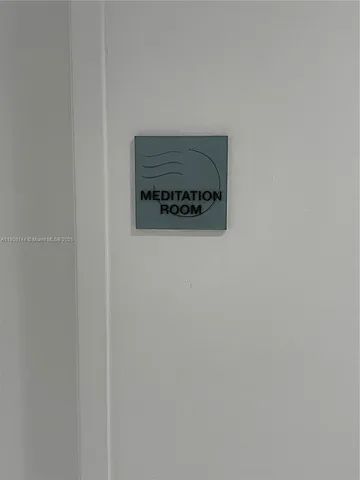 $2,500 | 350 South Miami Avenue, Unit 1715, Miami, FL 33130