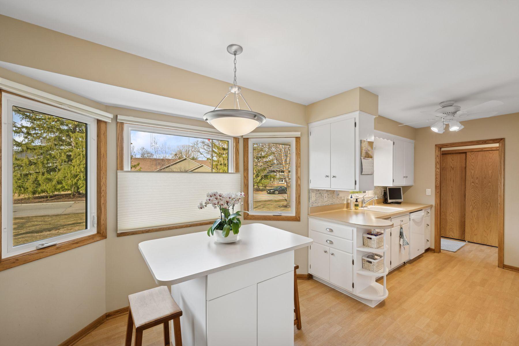 5509 McGuire Road Edina, MN 55439 - Photo 17 of 49