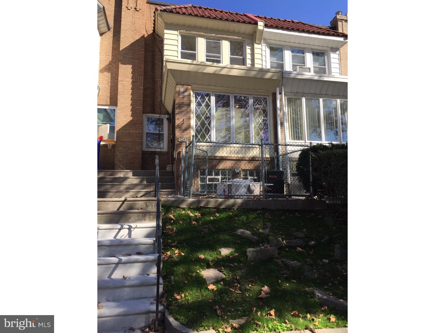 1047 Flanders Road Philadelphia, PA 19151 - Photo 2 of 25 Gallery Image 2