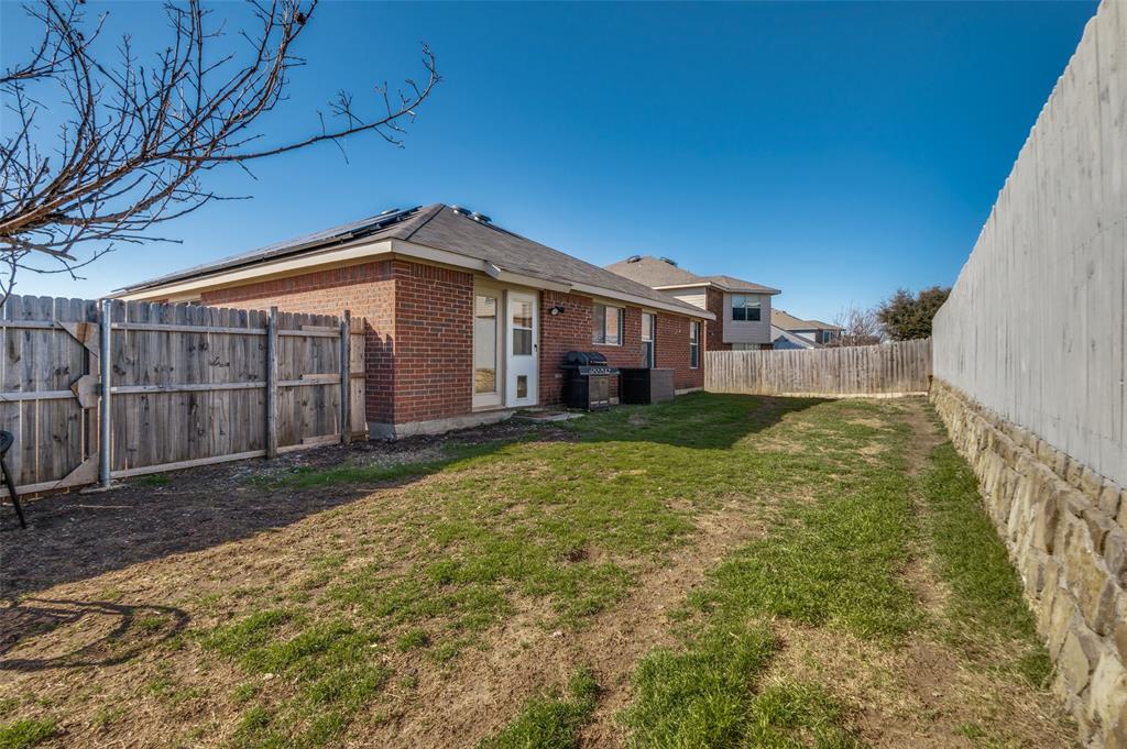 728 Falcon Road Saginaw, TX 76131 - Photo 20 of 26