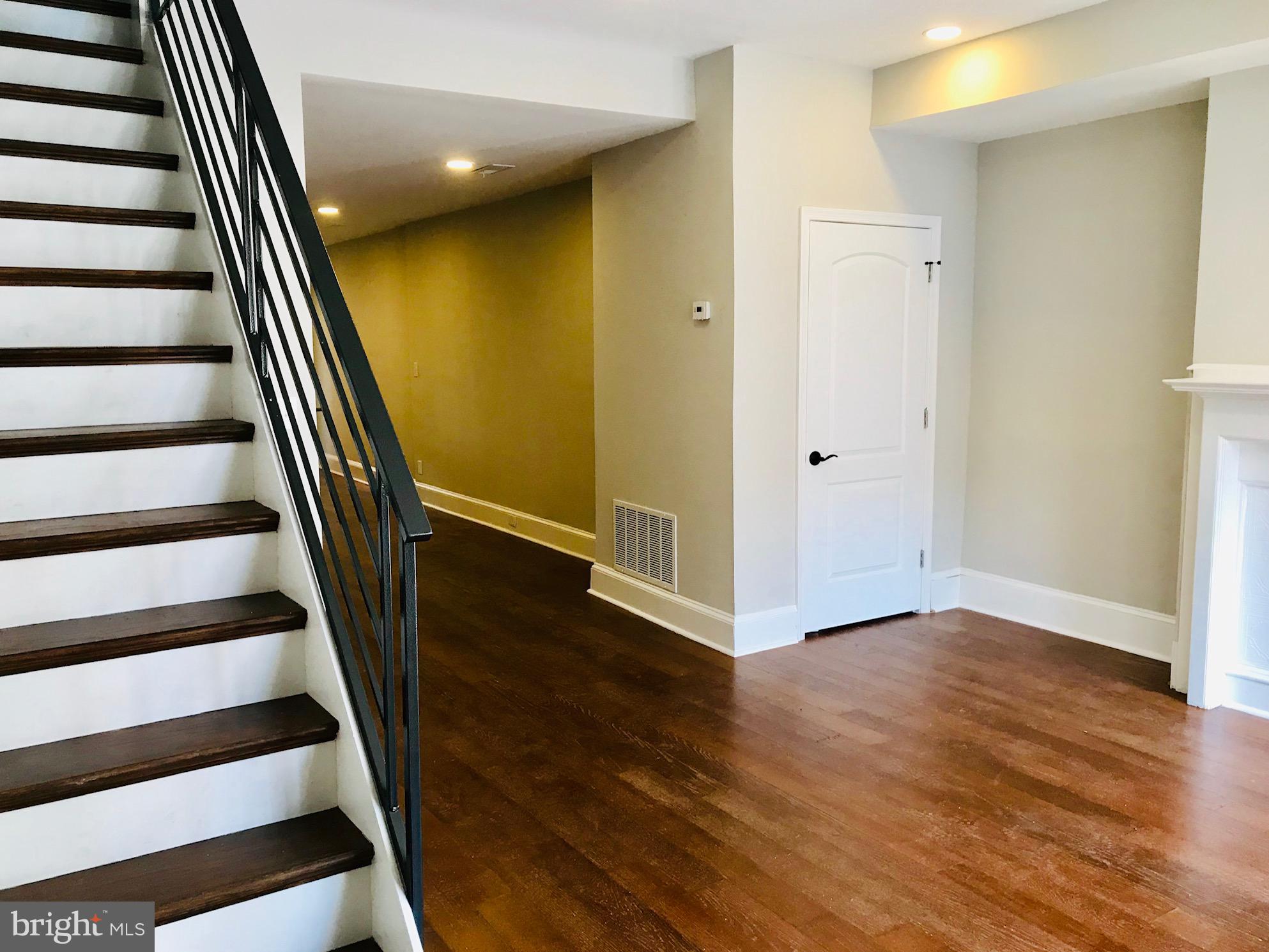 1517 West Ritner Street Philadelphia, PA 19145 - Photo 7 of 28 Wide staircase