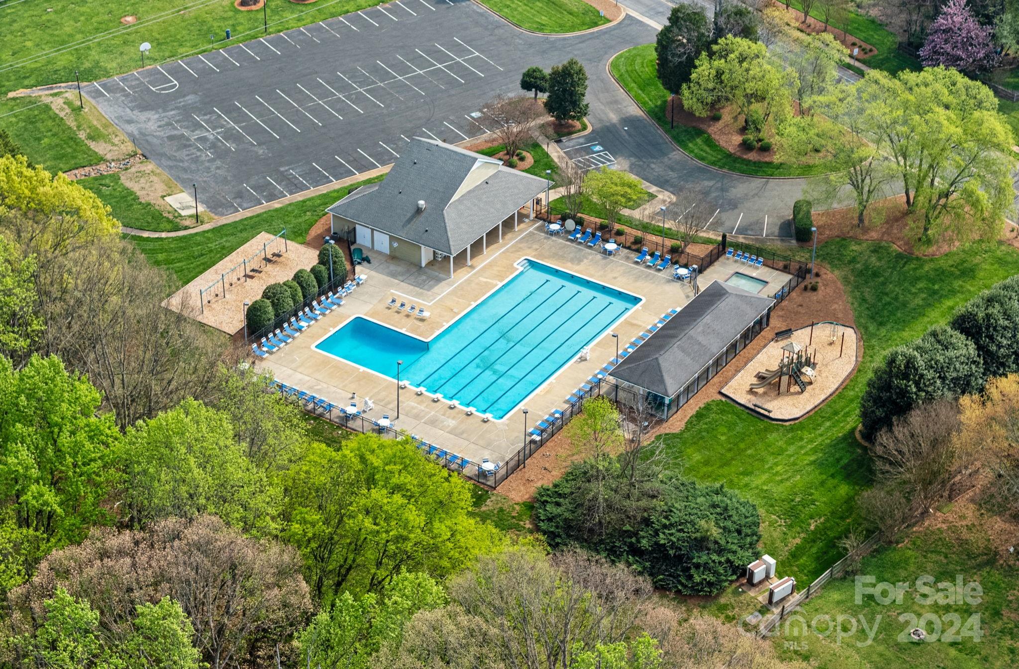 12516 Hawks Ridge Road Huntersville, NC 28078 - Photo 36 of 36 an aerial view of a house with a garden