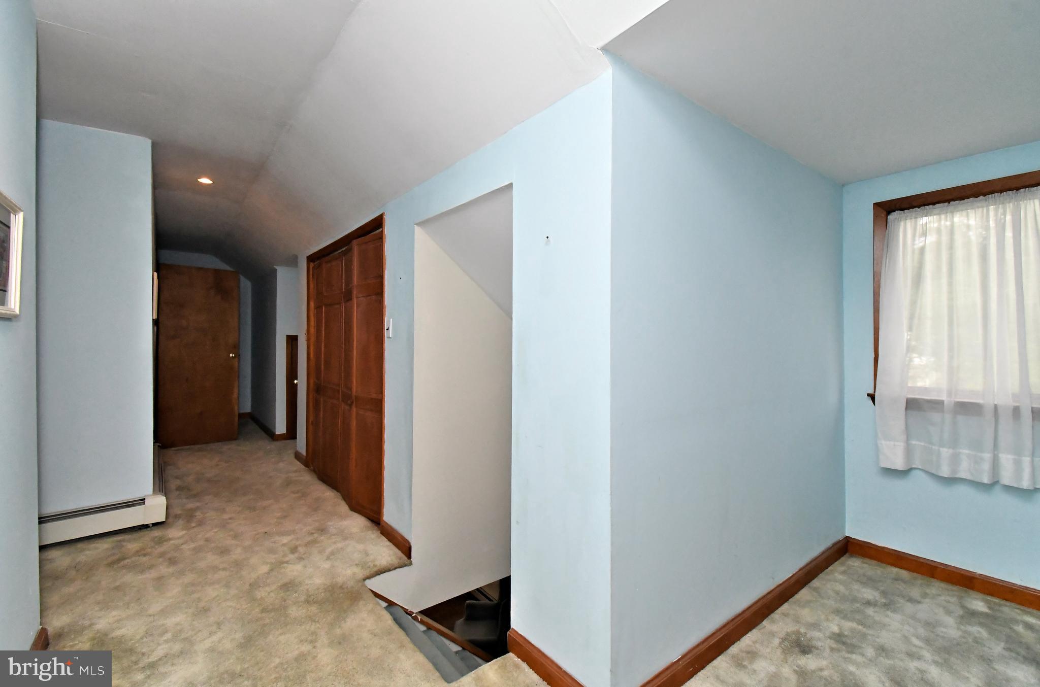 500 Burton Road Oreland, PA 19075 - Photo 32 of 54 2nd floor hallway
