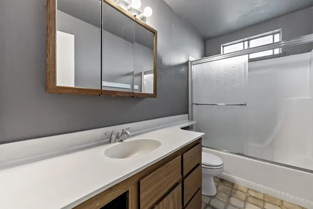 $225,000 | 5188 East Ashlan Avenue, Unit 128, Fresno, CA 93727