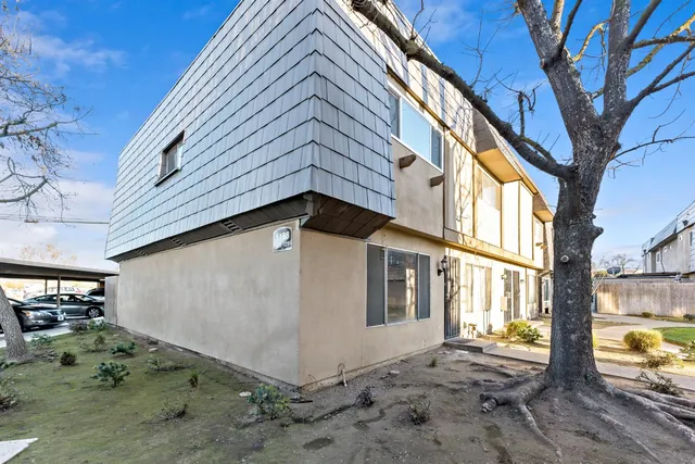 $225,000 | 5188 East Ashlan Avenue, Unit 128, Fresno, CA 93727