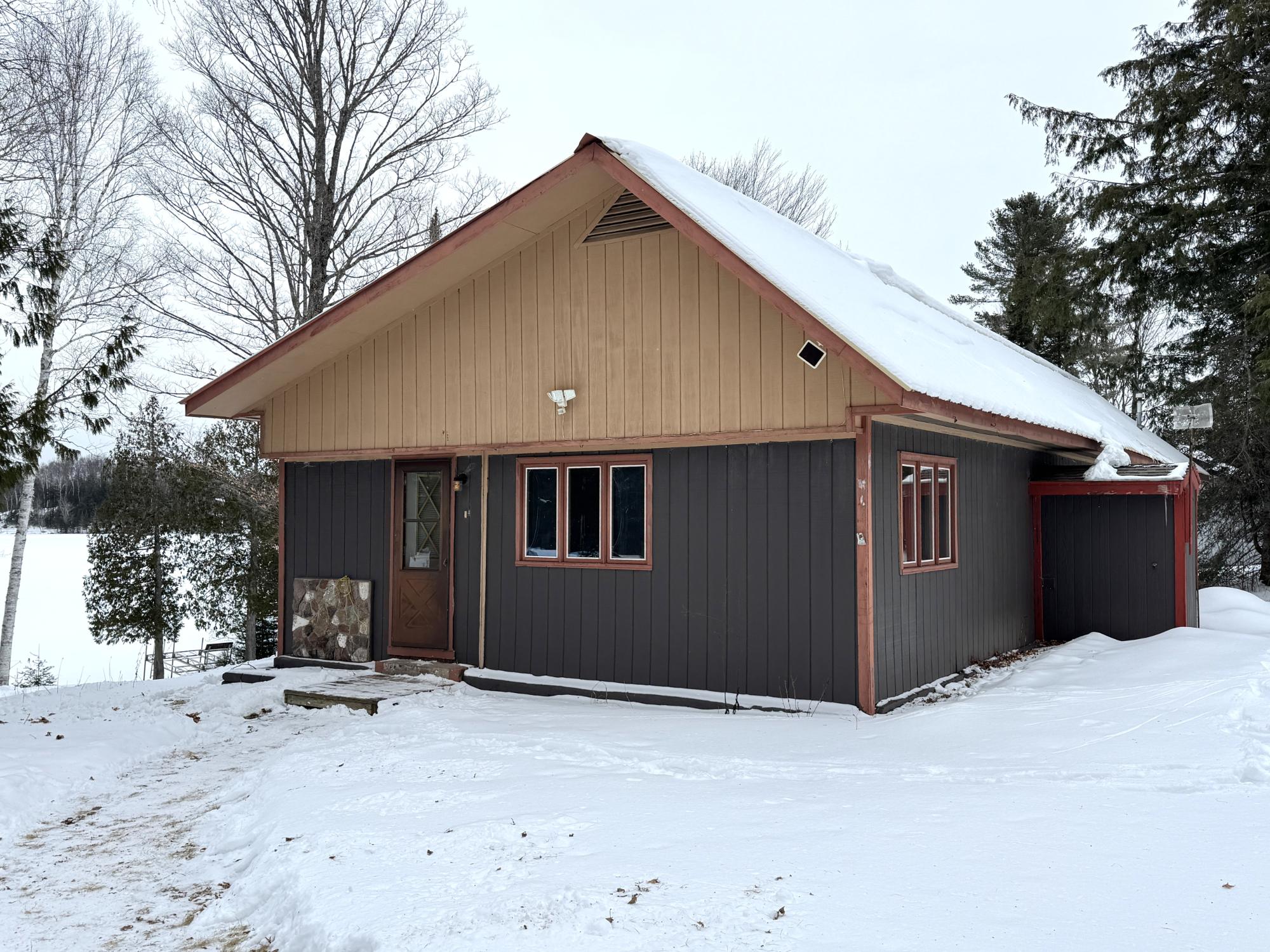 14046 Adelaide Road Presque Isle, WI 54557 - Photo 6 of 31 Gallery Image 6