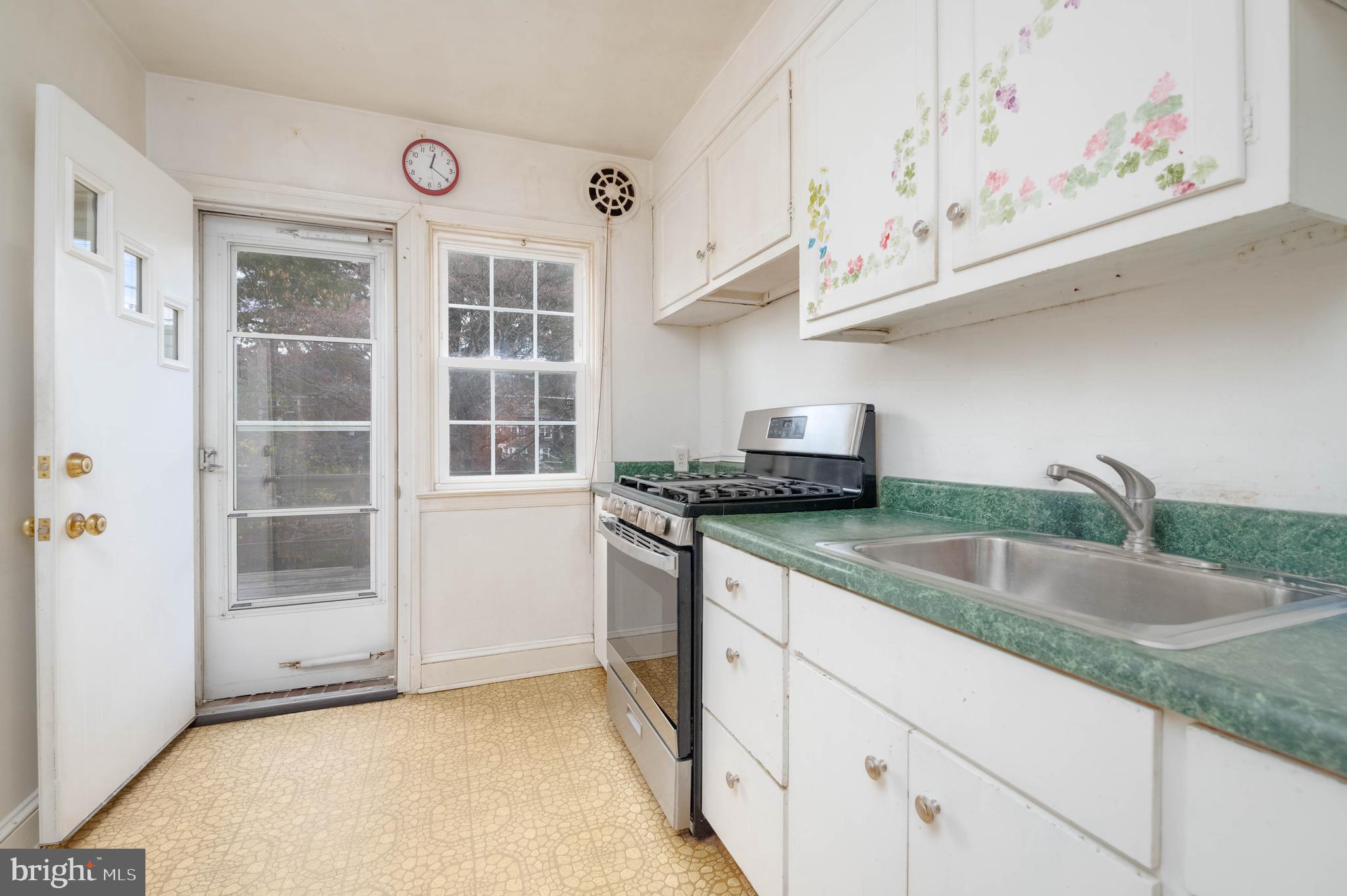 138 Murdock Road Baltimore, MD 21212 - Photo 11 of 47