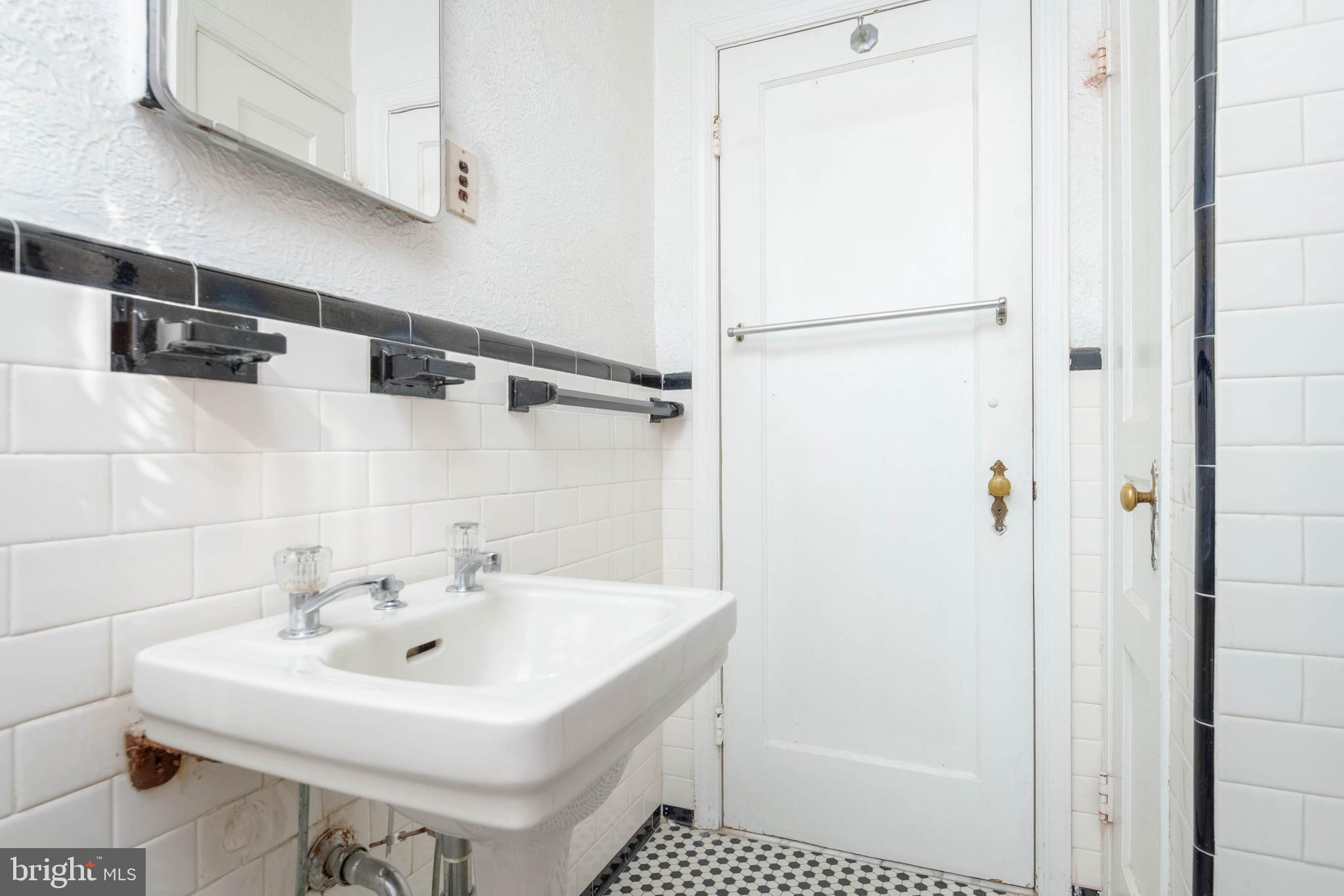 138 Murdock Road Baltimore, MD 21212 - Photo 14 of 47