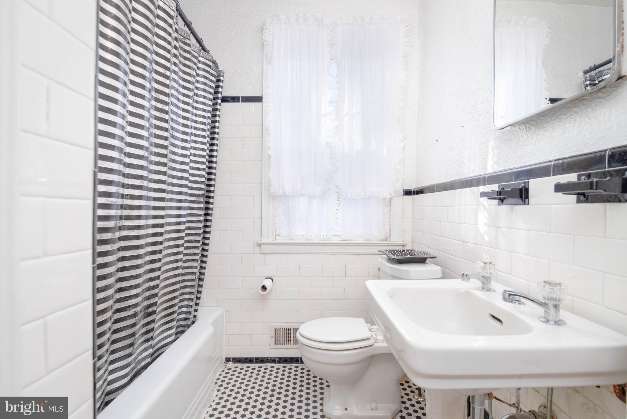 138 Murdock Road Baltimore, MD 21212 - Photo 15 of 47