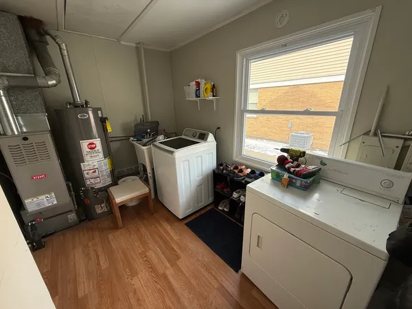 $2,400 | 1107 Bristol Avenue, Westchester, IL 60154