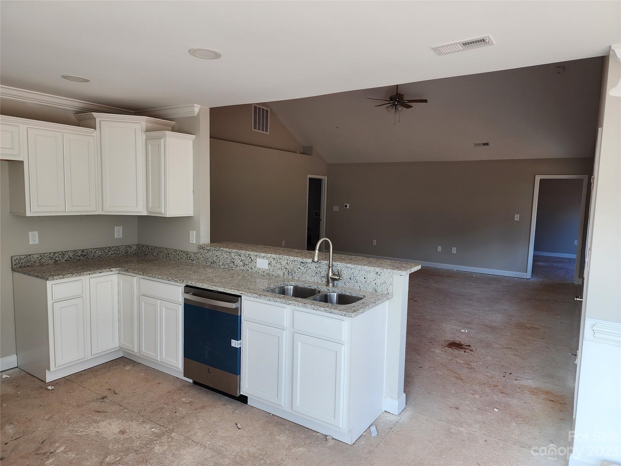 4156 South Olivers Cross Road, Unit 3 Maiden, NC 28650 - Photo 8 of 18 Gallery Image 8
