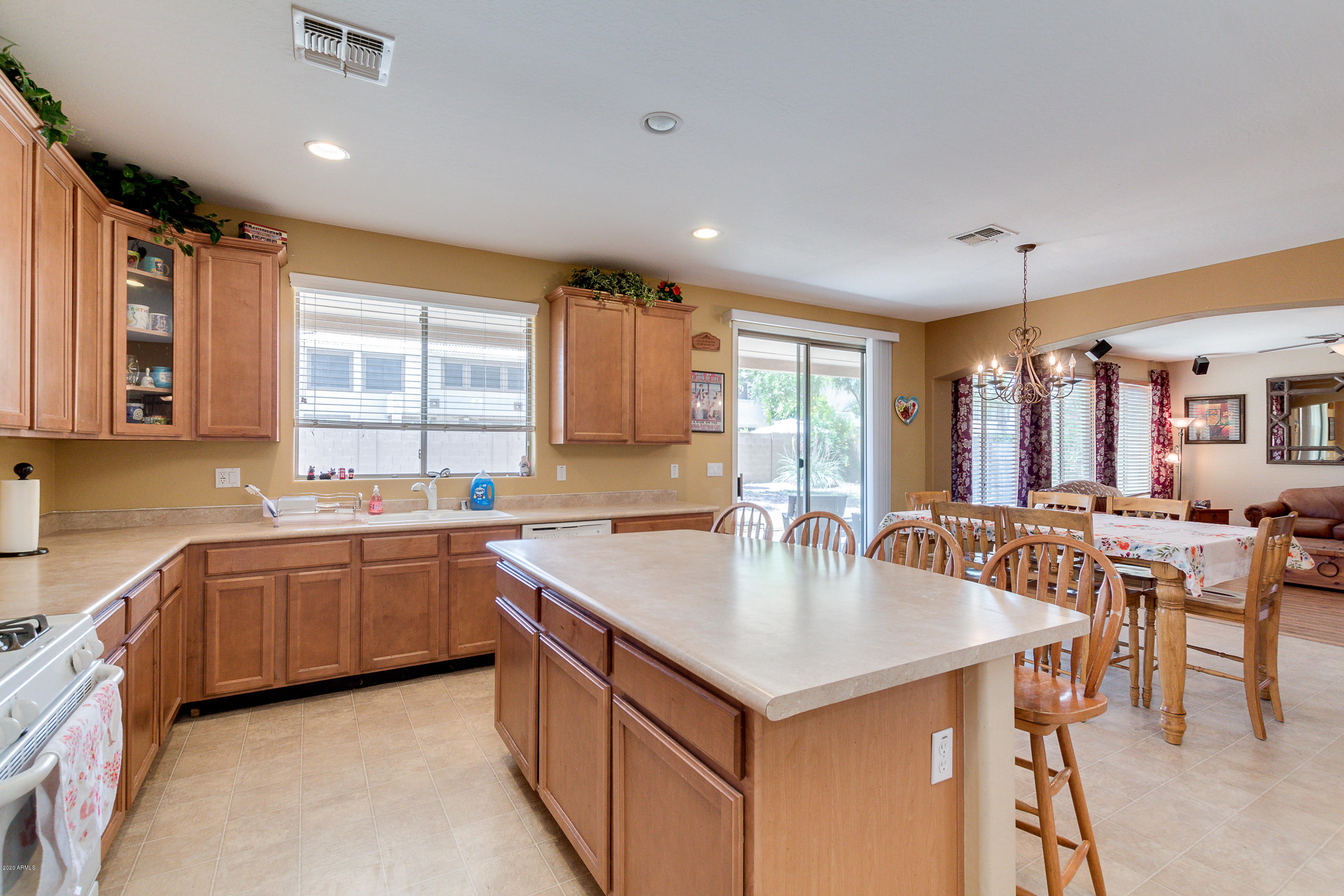 13629 West Redfield Road Surprise, AZ 85379 - Photo 17 of 58 17-Redfield