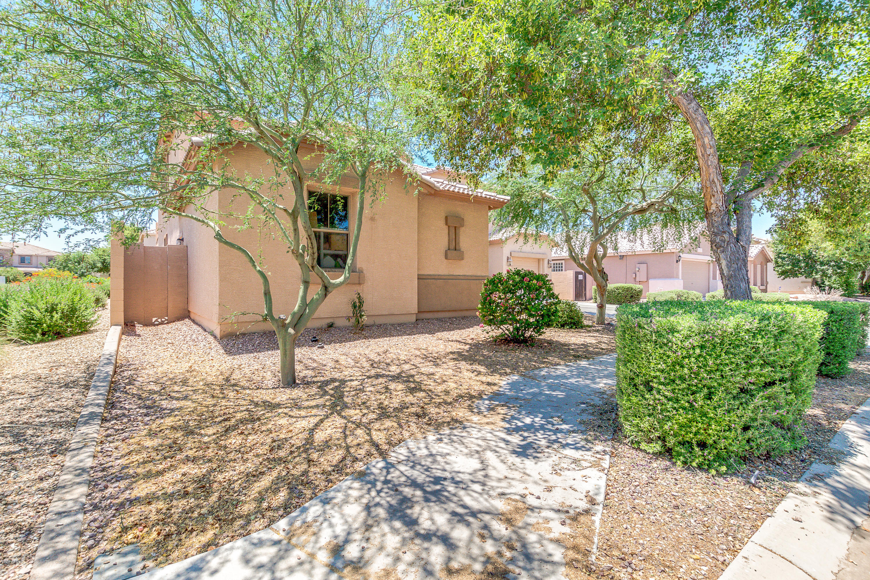 13629 West Redfield Road Surprise, AZ 85379 - Photo 2 of 58 02-Redfield