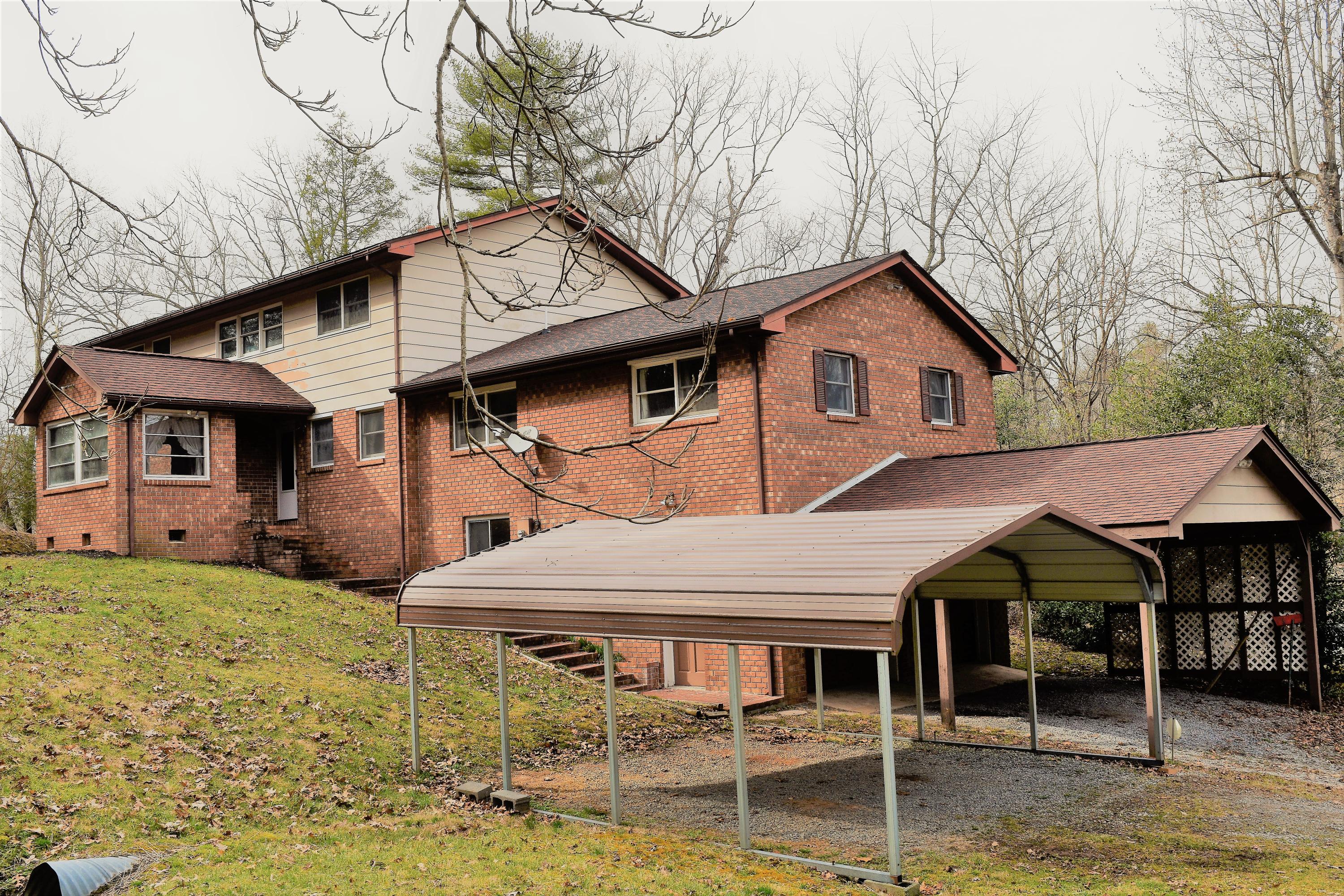 50 Lonnie Mann Road Hinton, WV 25951 - Photo 2 of 63 Gallery Image 2