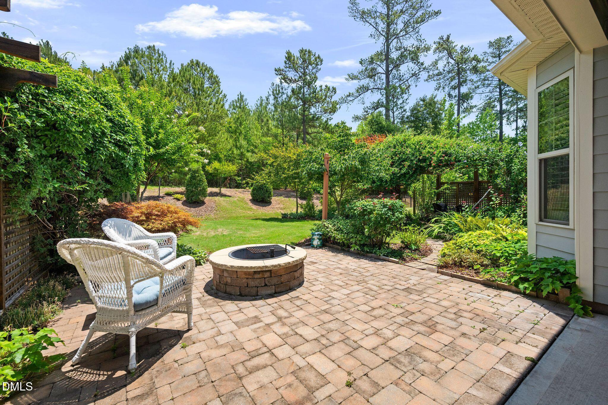 1308 Atticus Way Durham, NC 27560 - Photo 5 of 54 16_DSC_4578