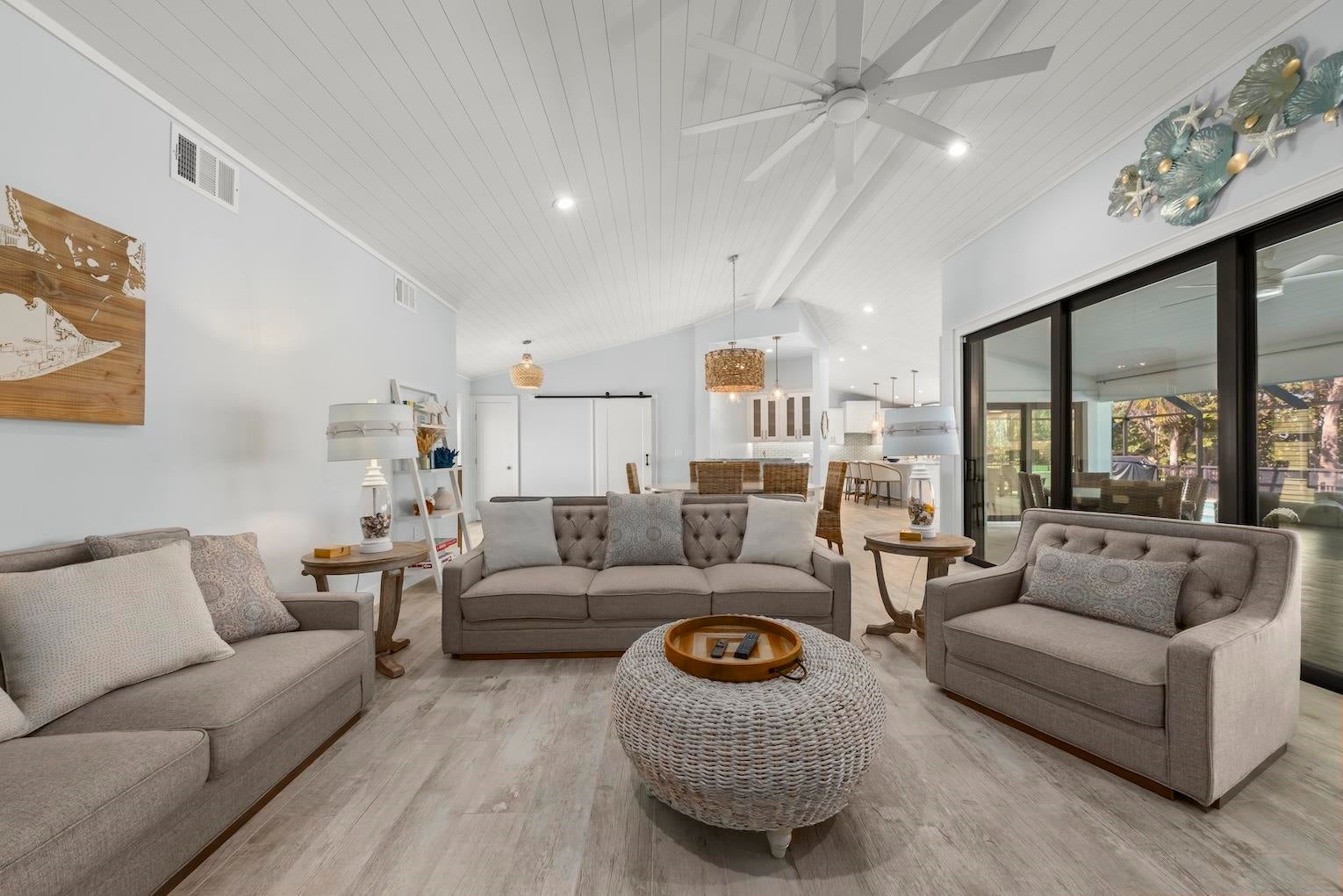 4775 Rue Helene Sanibel, FL 33957 - Photo 33 of 50 Gallery Image 33