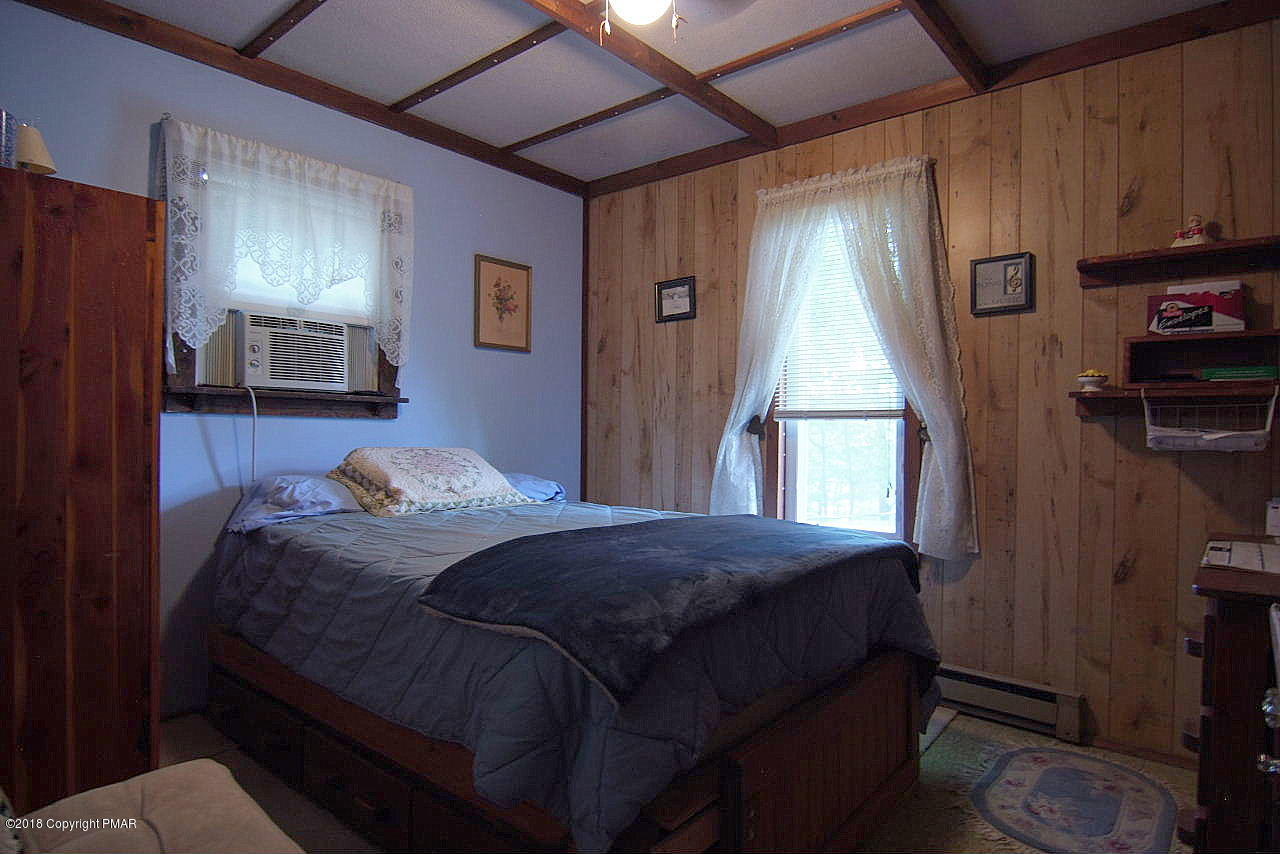 402 Ridge Road Stroudsburg, PA 18360 - Photo 19 of 41 21