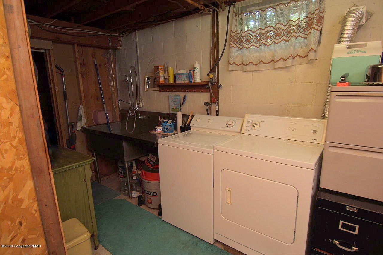 402 Ridge Road Stroudsburg, PA 18360 - Photo 23 of 41 26a