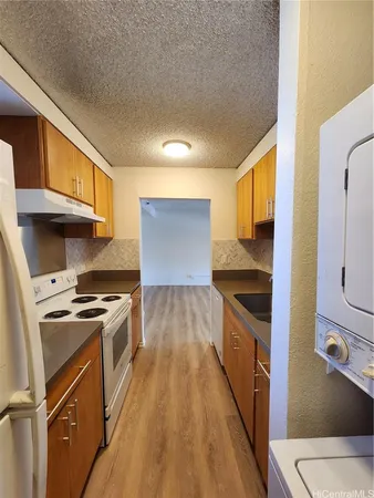 $2,200 | 2100 Date Street, Unit 802, Honolulu, HI 96826