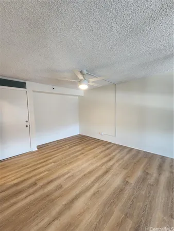 $2,200 | 2100 Date Street, Unit 802, Honolulu, HI 96826