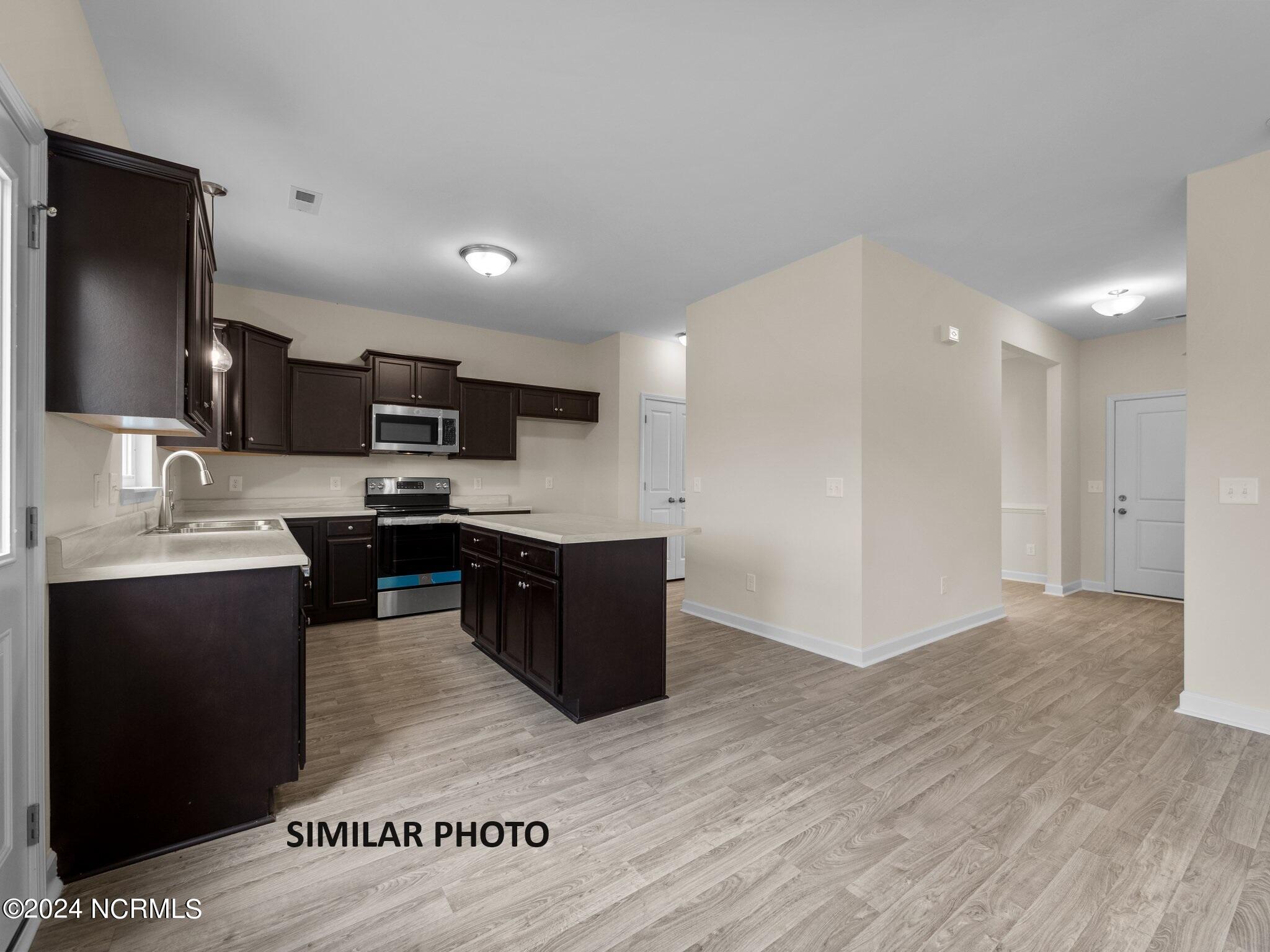 418 Windermere Road Hubert, NC 28539 - Photo 11 of 31 25-web-or-mls-M1B13714