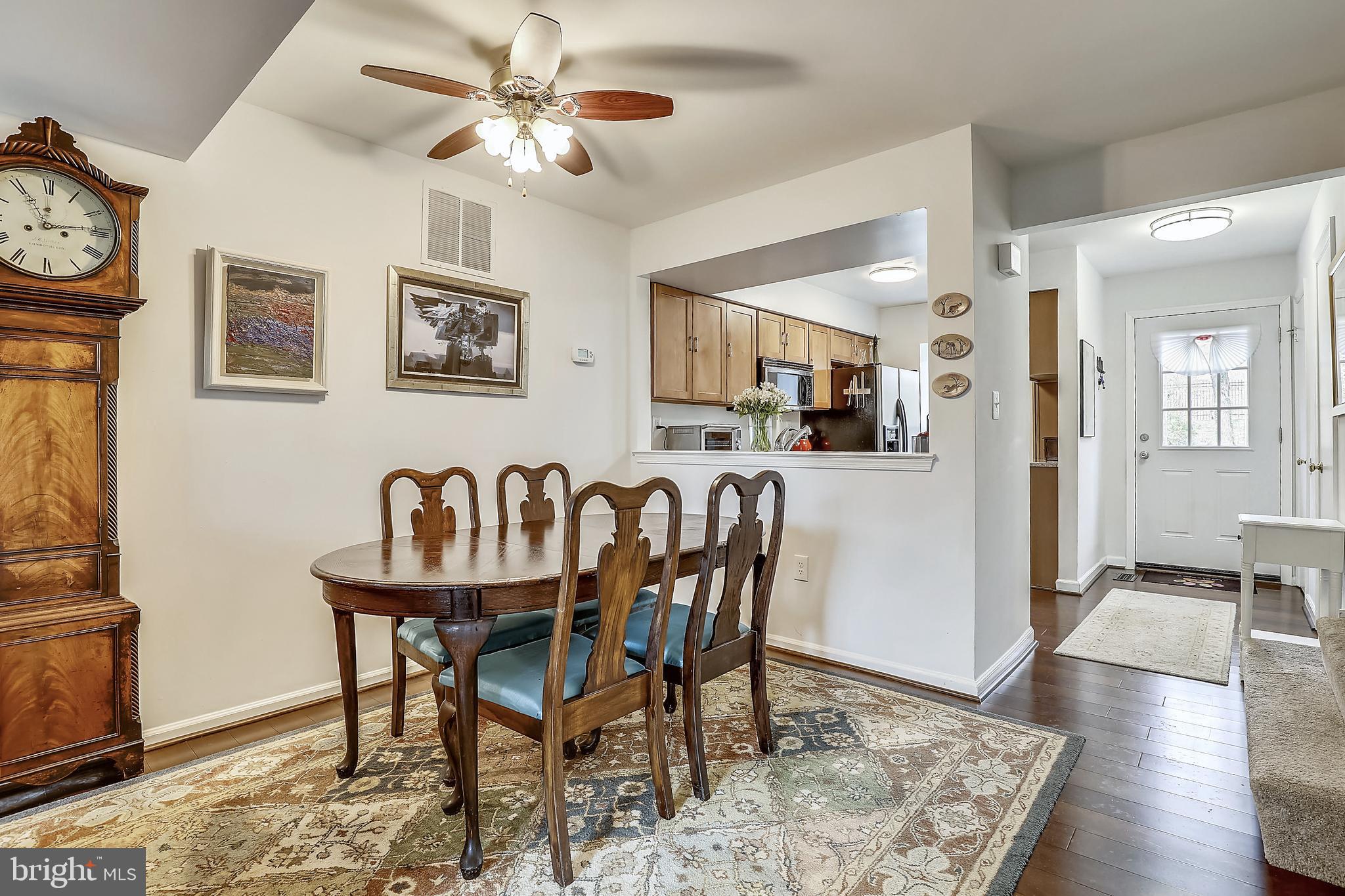 2066 Derby Ridge Lane, Unit 318 Silver Spring, MD 20910 - Photo 6 of 29 Dining area right off of kitchen