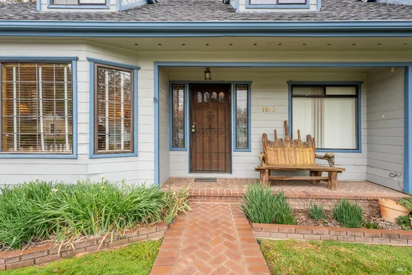 $799,000 | 1096 West Standley Street, Ukiah, CA 95482