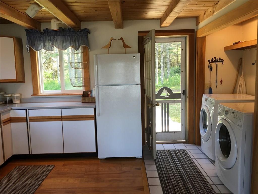 95 Dyer's Island Road Vinalhaven, ME 04863 - Photo 12 of 33 Photo